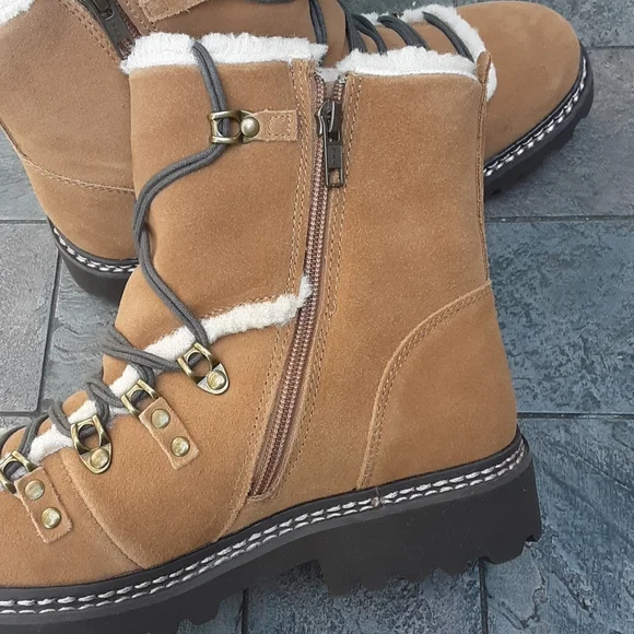 EARTH ANKLE BOOTIES NWT - Picture 7 of 9